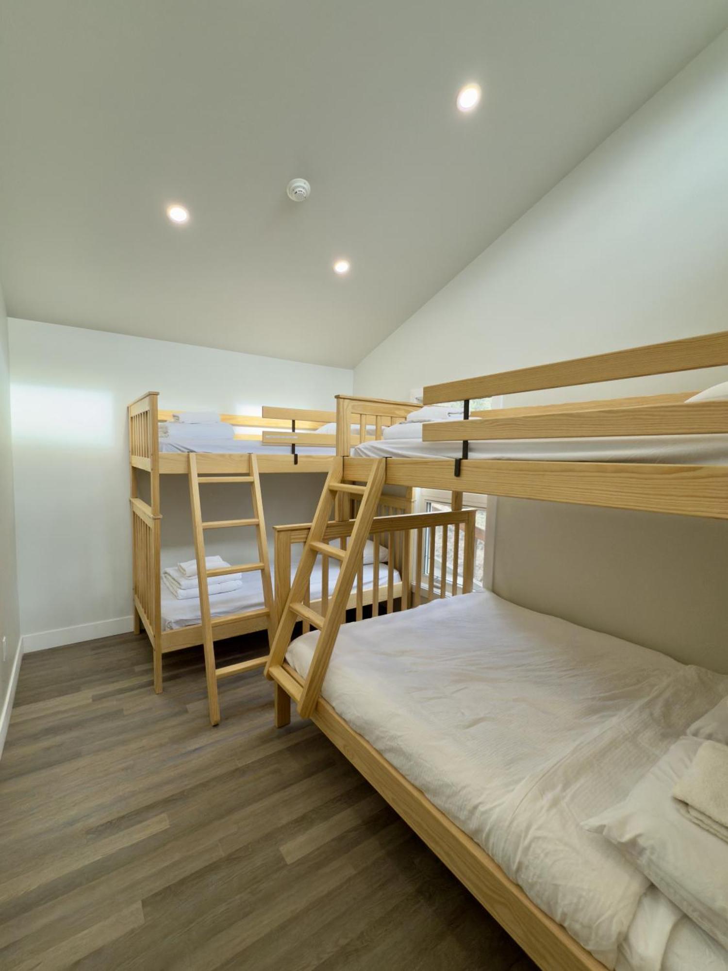 Canmore Alpine Hostel - Alpine Club Of Canada Esterno foto